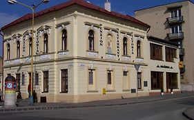 Victoria - Penzion & Restaurant
