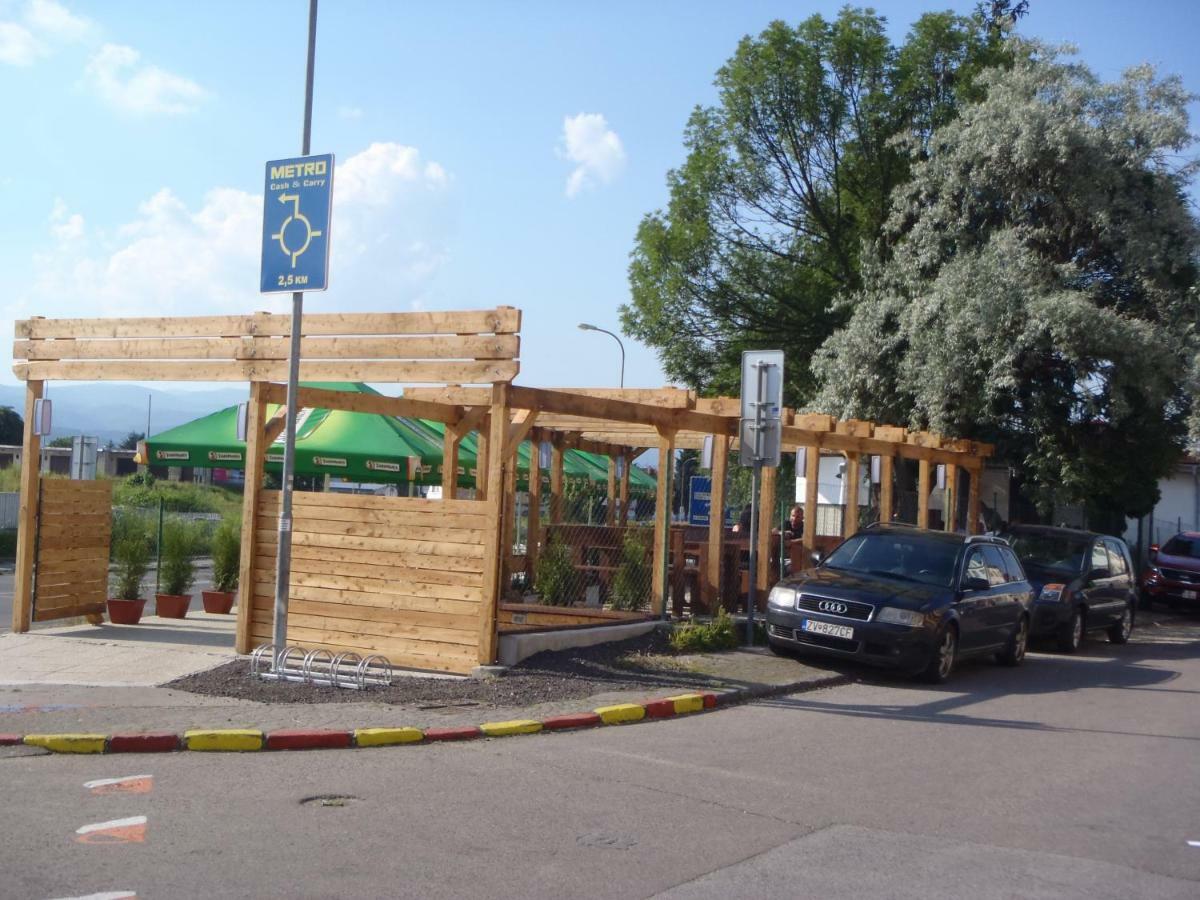 Victoria - Penzion & Restaurant Zvolen Exteriér fotografie