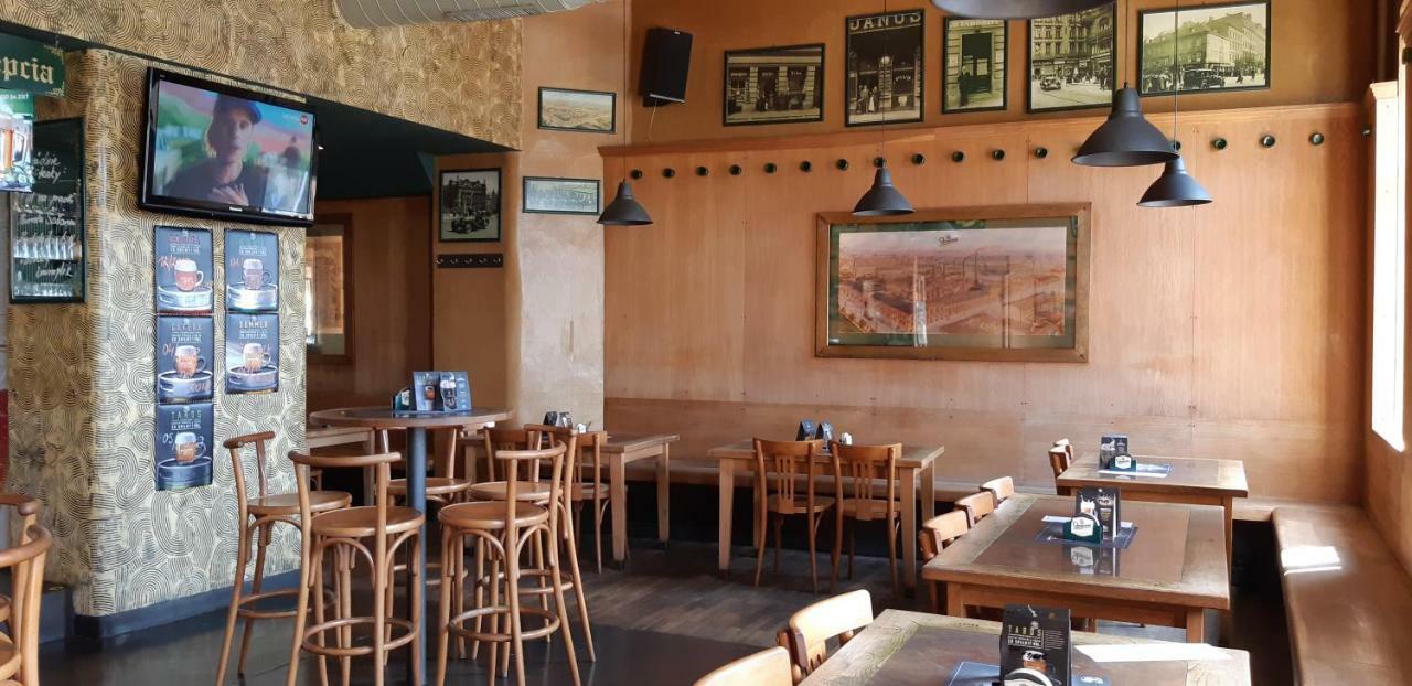 Victoria - Penzion & Restaurant Zvolen Exteriér fotografie